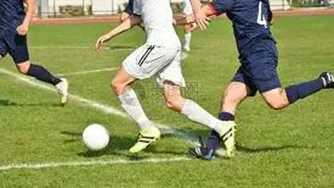 “南非公开赛：卡特与奈杜并驾齐驱，李昊桐暂居第16位”